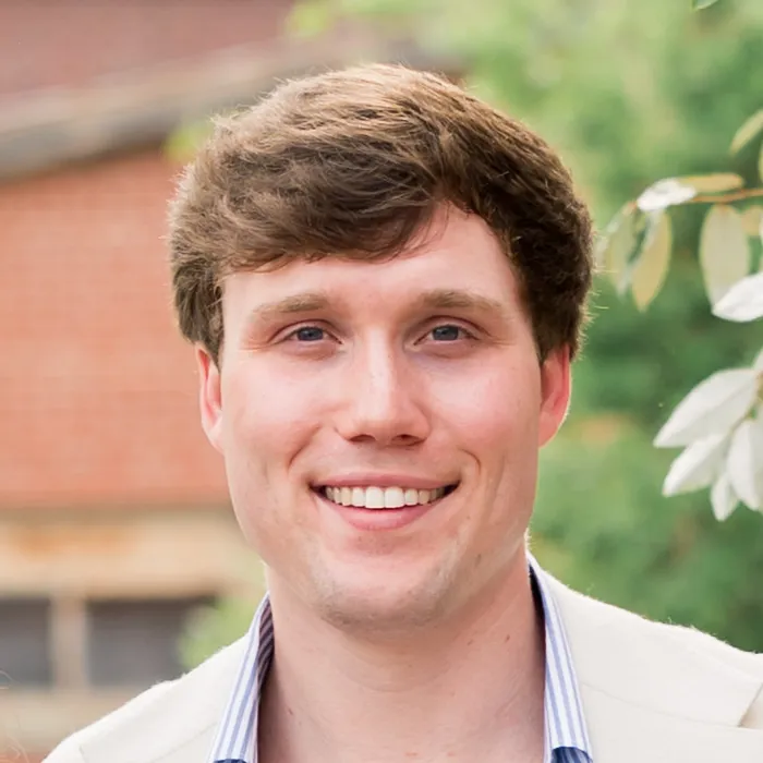 Preston Holt headshot